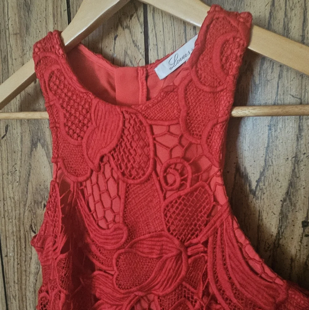 LOVERS + FRIENDS / REVOLVE Red Caspian Lace Overlay Dress - XS - Picture 8 of 11